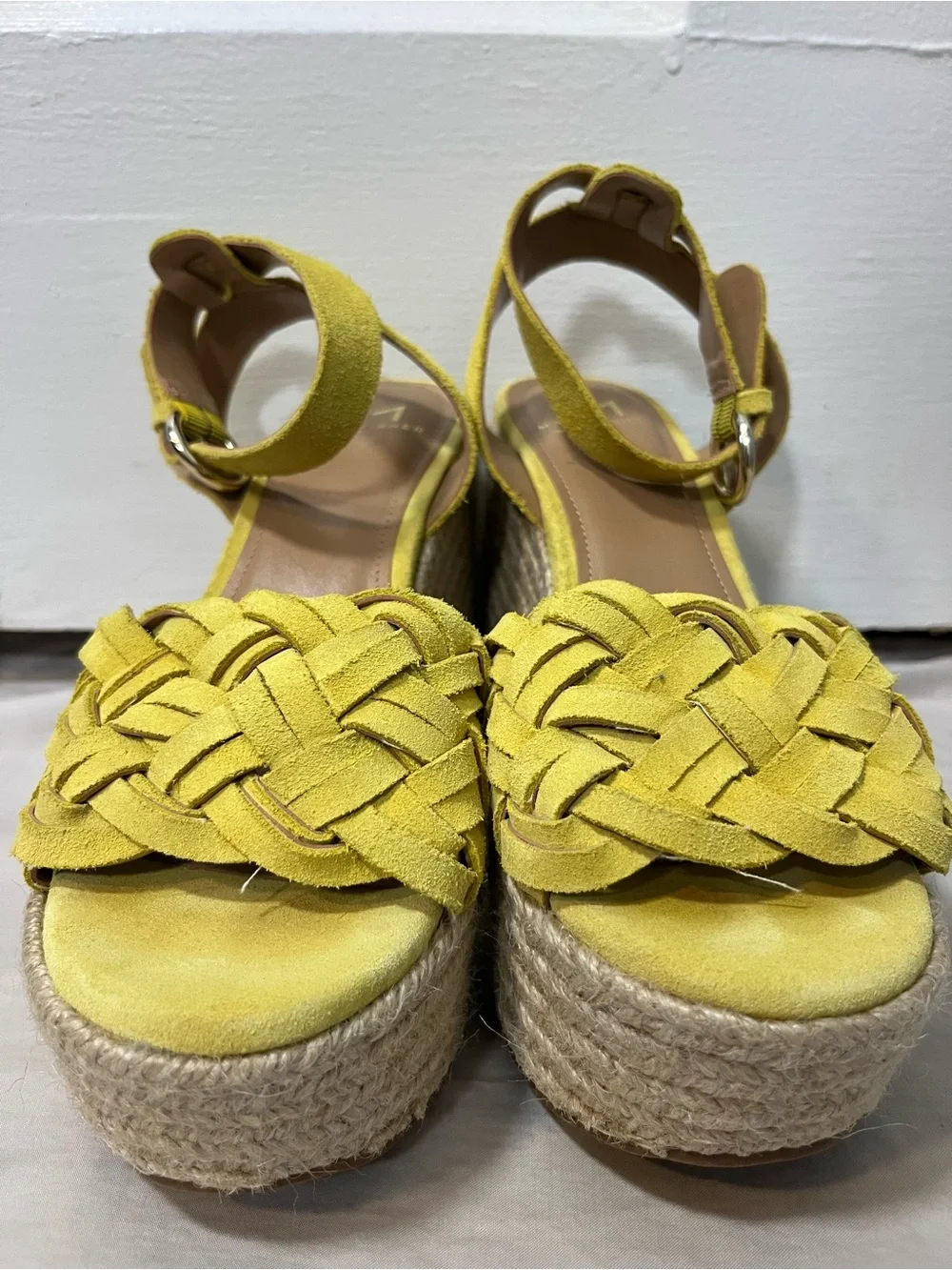 🛍️SALE🛍️Marc fisher yellow suede odilia espadrille platform jute sandals sz 6